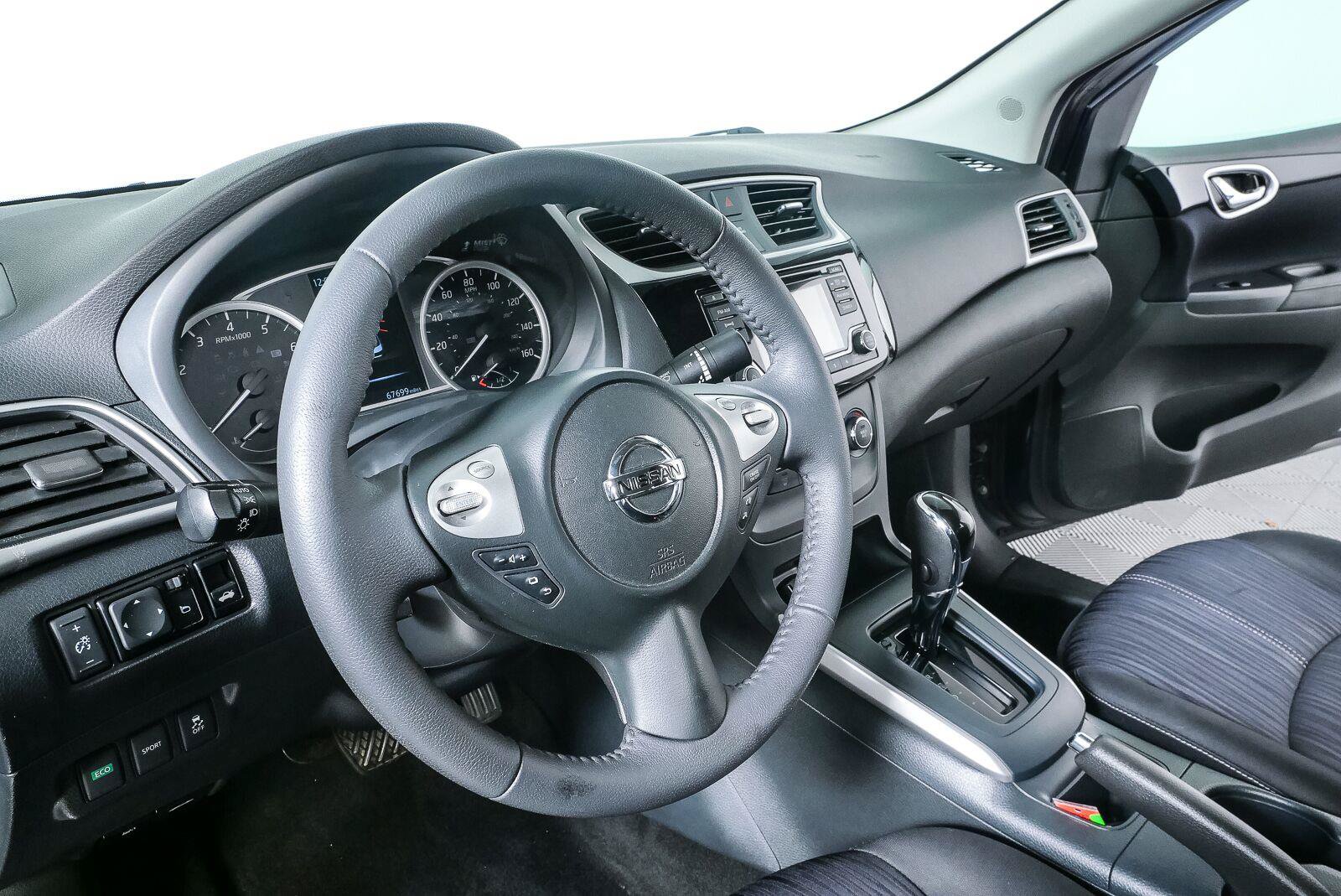 Used 2017 Nissan Sentra SV FWD image 4