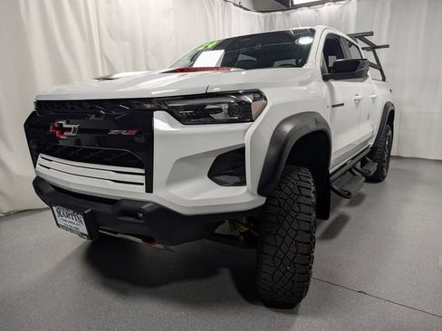 Certified 2024 Chevrolet Colorado ZR2 w/ Safety Package AWD/4WD image 9