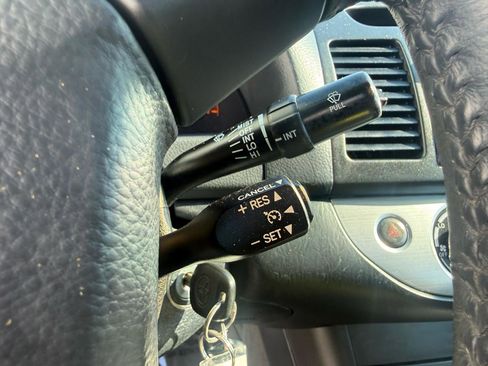 Used 2005 Toyota Camry SE image 29