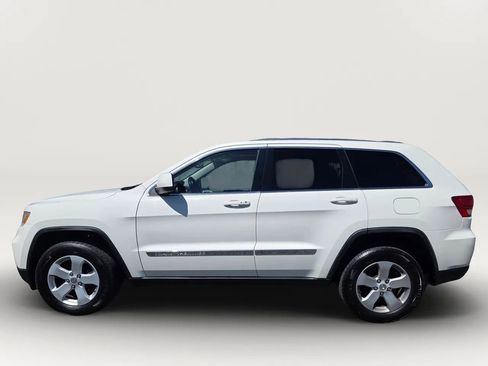 Used 2012 Jeep Grand Cherokee Laredo image 3