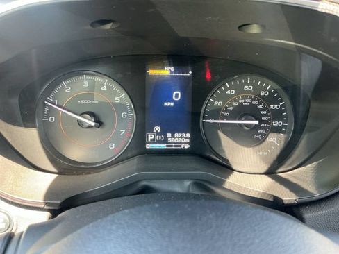 Used 2021 Subaru Crosstrek 2.0i Premium AWD/4WD image 16