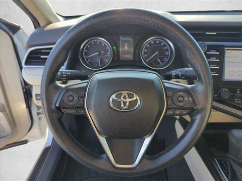 Used 2018 Toyota Camry LE w/ Convenience Package image 13