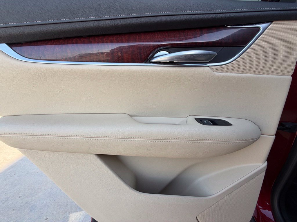 Used 2019 Cadillac XT5 Luxury FWD image 22