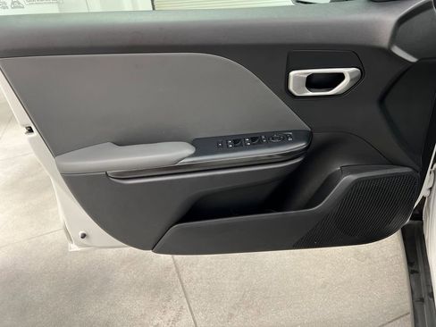 Used 2025 Kia K4 FWD image 11