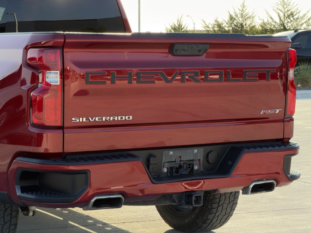 Used 2023 Chevrolet Silverado 1500 RST w/ Z71 Off-Road Package AWD/4WD image 6