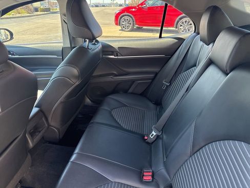 Used 2021 Toyota Camry SE image 23