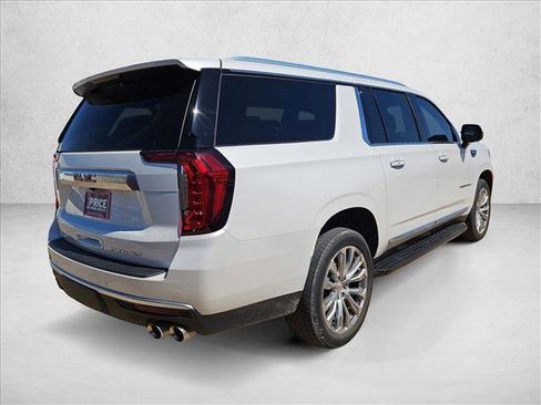 Used 2024 GMC Yukon XL Denali image 5