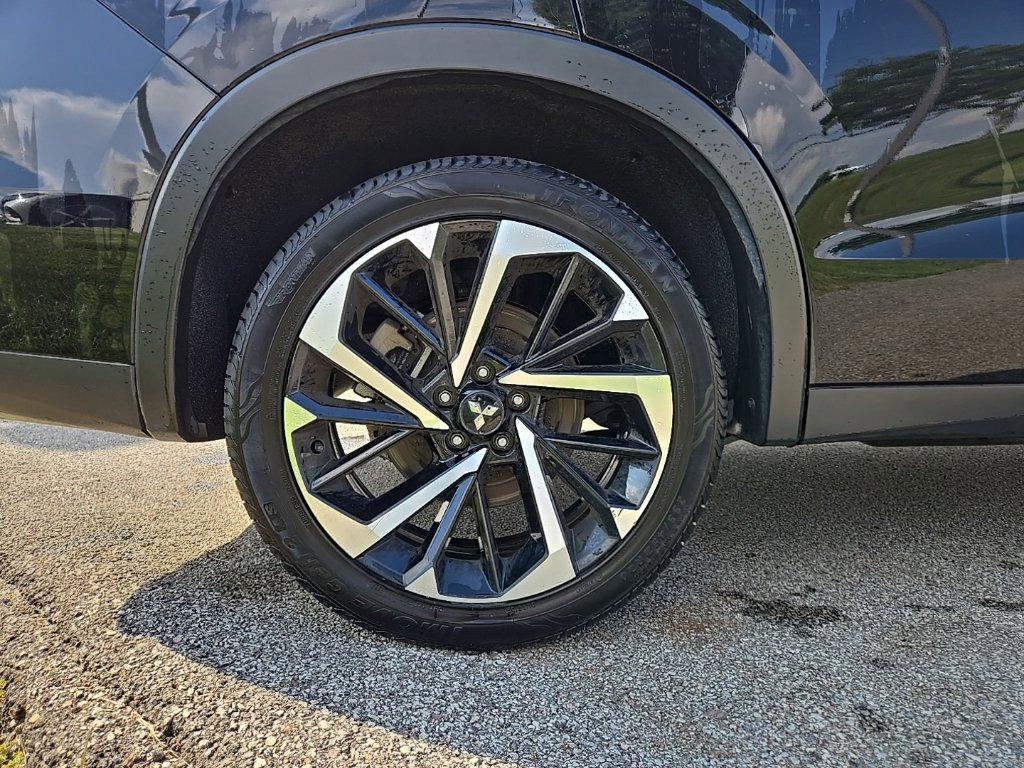 Used 2024 Mitsubishi Outlander SE AWD/4WD image 12