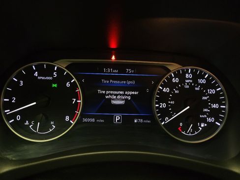 Used 2021 Nissan Sentra SV image 23