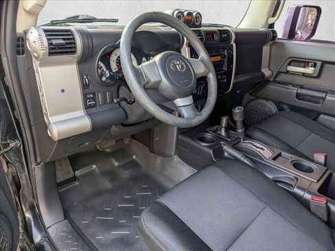 Used 2008 Toyota FJ Cruiser image 10