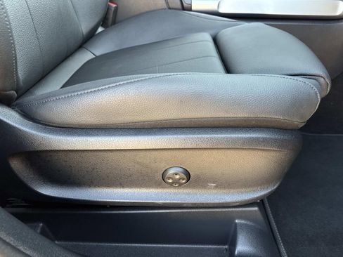 Used 2026 Mercedes-Benz GLB 250 GLB 250 image 13