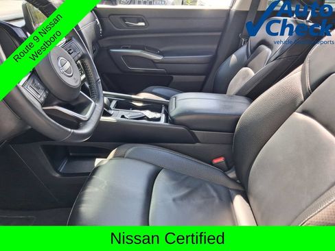 Certified 2023 Nissan Pathfinder SL w/ SL Premium Package AWD/4WD image 18