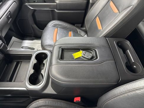 Used 2021 GMC Sierra 1500 AT4 image 32