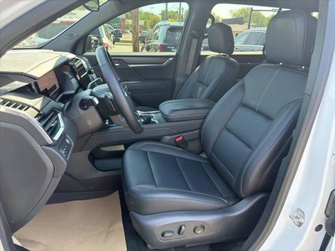 Used 2024 GMC Acadia Elevation w/ LPO, Floor Liner Package FWD image 12