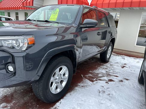 Used 2024 Toyota 4Runner SR5 image 2