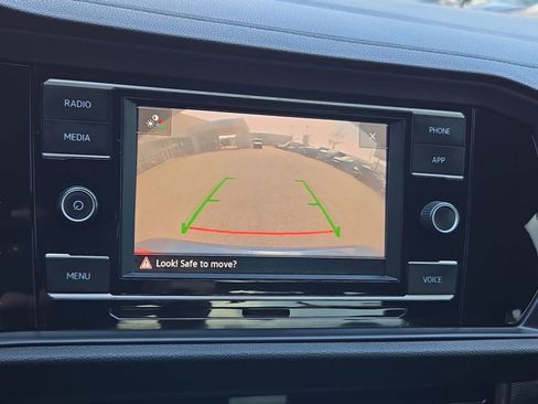 Used 2020 Volkswagen Jetta S image 12