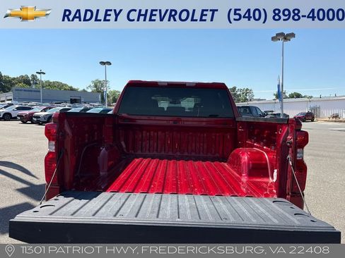 Used 2024 Chevrolet Silverado 1500 LT AWD/4WD image 14