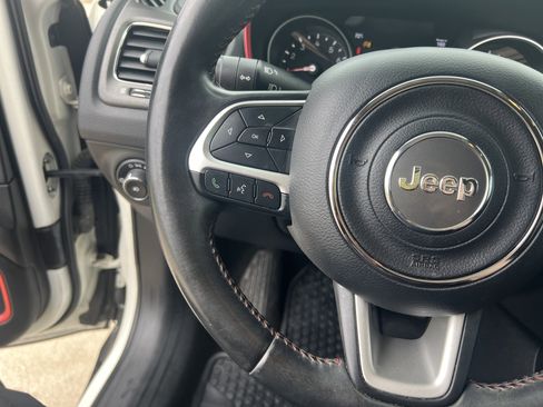 Used 2019 Jeep Compass Trailhawk image 18