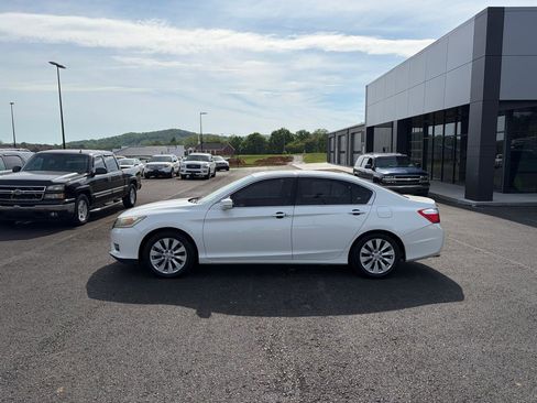 Used 2014 Honda Accord Touring image 6