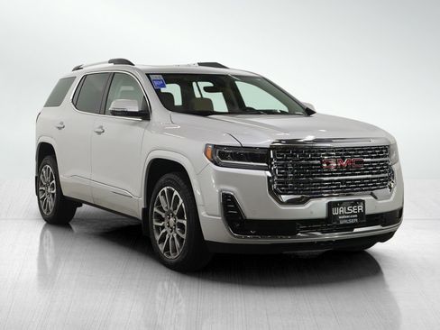 Used 2023 GMC Acadia Denali w/ Denali Technology Package image 7