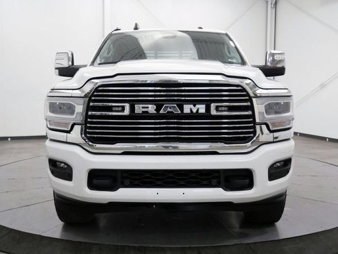Used 2023 RAM 2500 Laramie AWD/4WD image 2