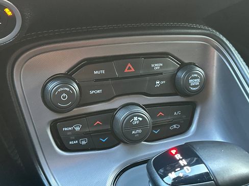 Used 2023 Dodge Challenger SXT w/ Blacktop Package image 27