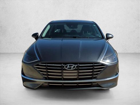 Used 2023 Hyundai Sonata SE FWD image 2