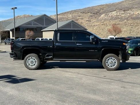 Used 2021 Chevrolet Silverado 3500 High Country w/ Z71 Off-Road Package AWD/4WD image 3