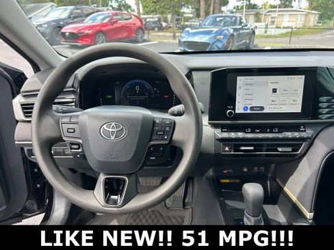 Used 2026 Toyota Camry LE FWD image 17