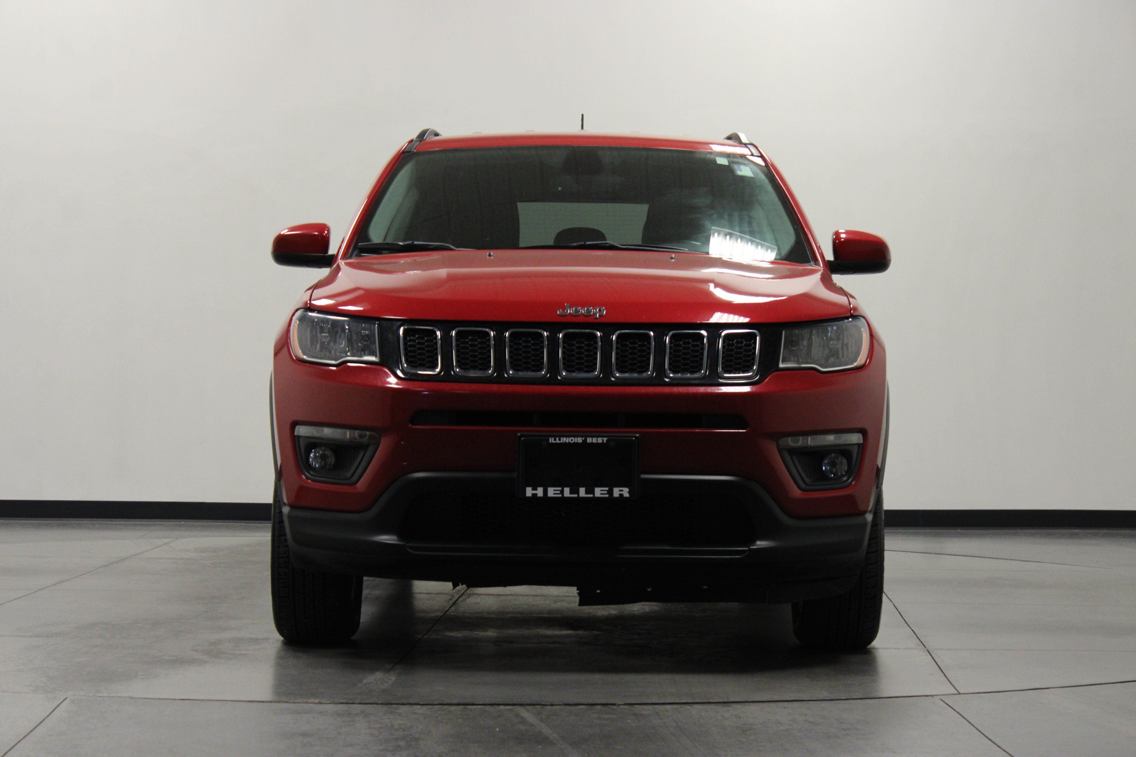 Used 2019 Jeep Compass Latitude w/ Popular Equipment Group AWD/4WD image 9