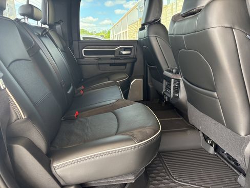 New 2026 RAM 3500 Laramie AWD/4WD image 18