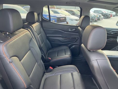 Certified 2022 GMC Acadia AT4 image 34