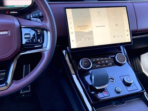 Used 2023 Land Rover Range Rover Sport SE Dynamic image 6