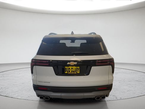 New 2026 Chevrolet Traverse LT w/ LPO, Floor Liner Package FWD image 4