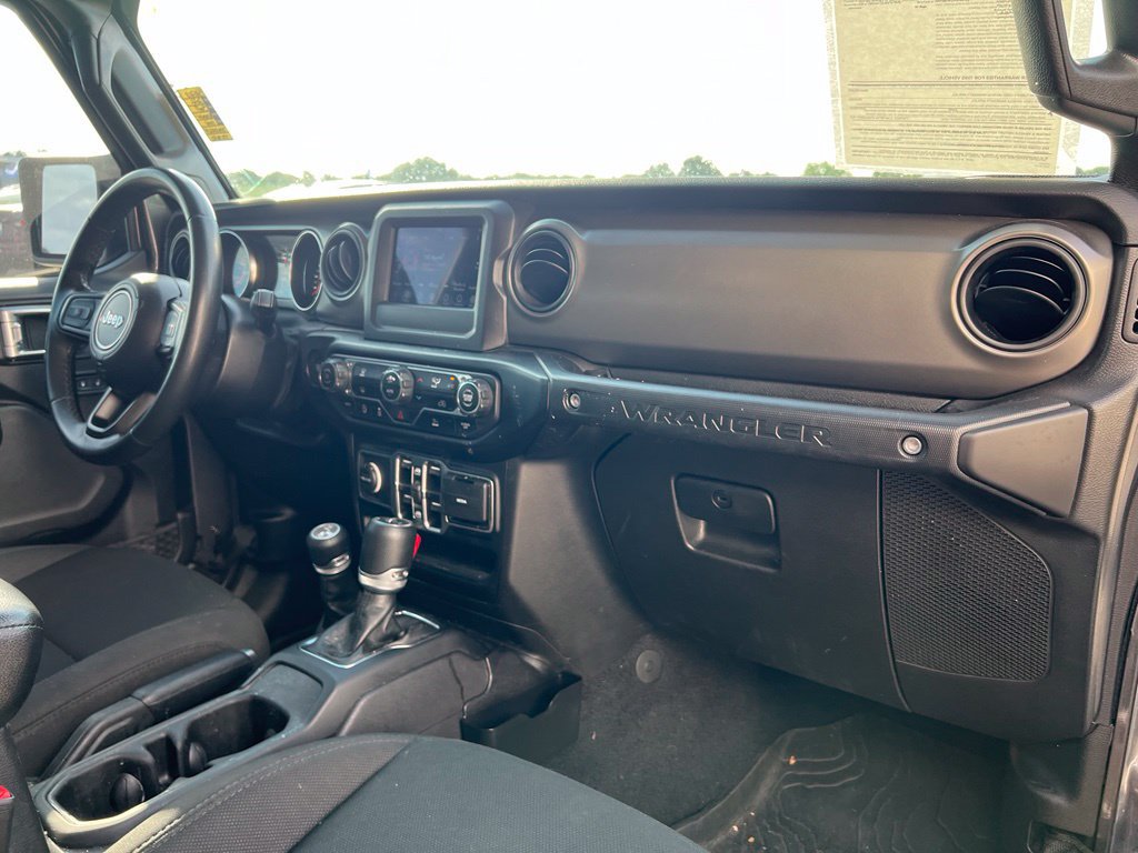 Used 2022 Jeep Wrangler Unlimited Sport AWD/4WD image 25