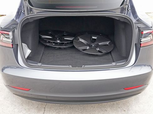 Used 2023 Tesla Model 3 Standard Range image 10