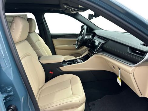 New 2026 Jeep Grand Cherokee L Limited image 15