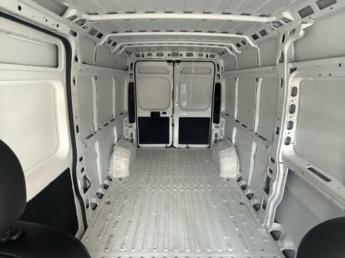 Used 2023 RAM ProMaster 2500 FWD image 35
