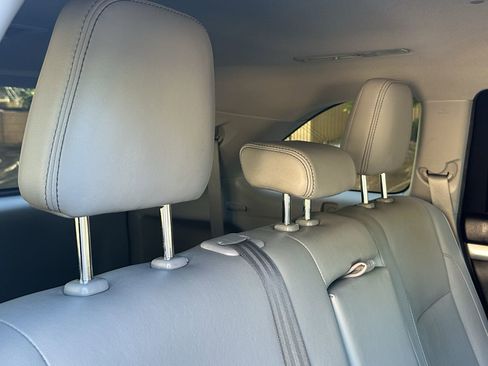 Used 2015 Toyota Highlander XLE FWD image 14