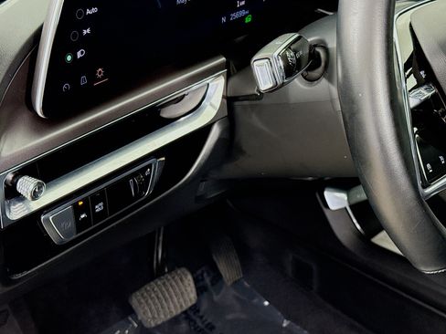 Used 2024 Cadillac Lyriq Tech AWD/4WD image 12