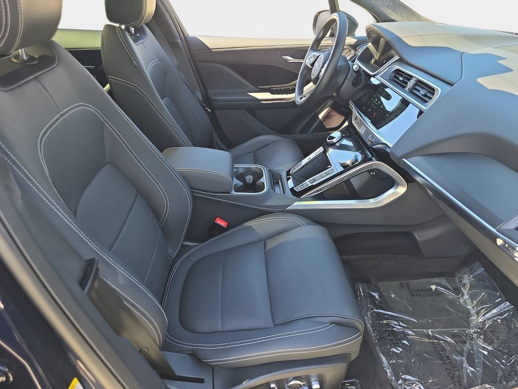 Certified 2024 Jaguar I-PACE R-Dynamic HSE AWD/4WD image 10