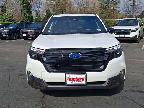 Used 2025 Subaru Forester Sport image 2