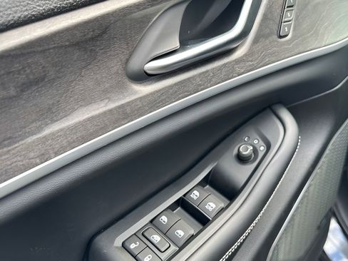 New 2024 Jeep Grand Cherokee Limited 4xe w/ Luxury Tech Group II image 18