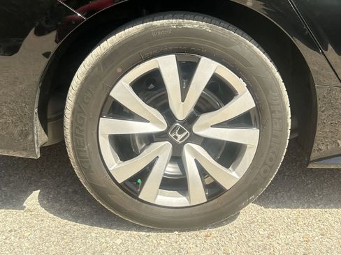 Used 2025 Honda Civic LX image 5