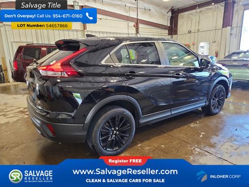 Used 2023 Mitsubishi Eclipse Cross LE AWD/4WD image 4