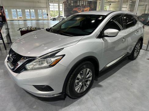 Used 2015 Nissan Murano S FWD image 1