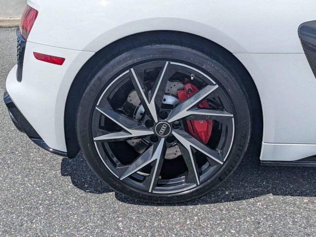 Used 2023 Audi R8 V10 performance RWD image 11
