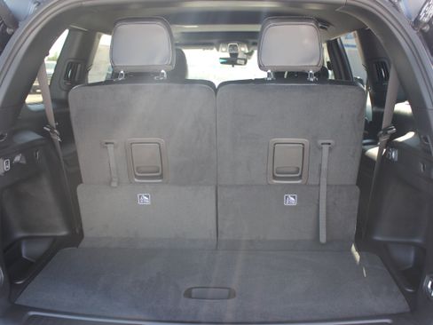 New 2025 Jeep Grand Cherokee L Altitude image 14