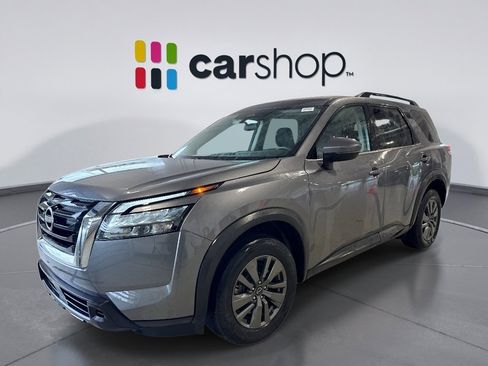 Used 2025 Nissan Pathfinder SV AWD/4WD image 1