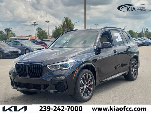 Used 2021 BMW X5 M50i w/ Executive Package AWD/4WD image 3